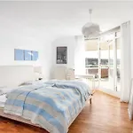 Holiday home Light-flooded *